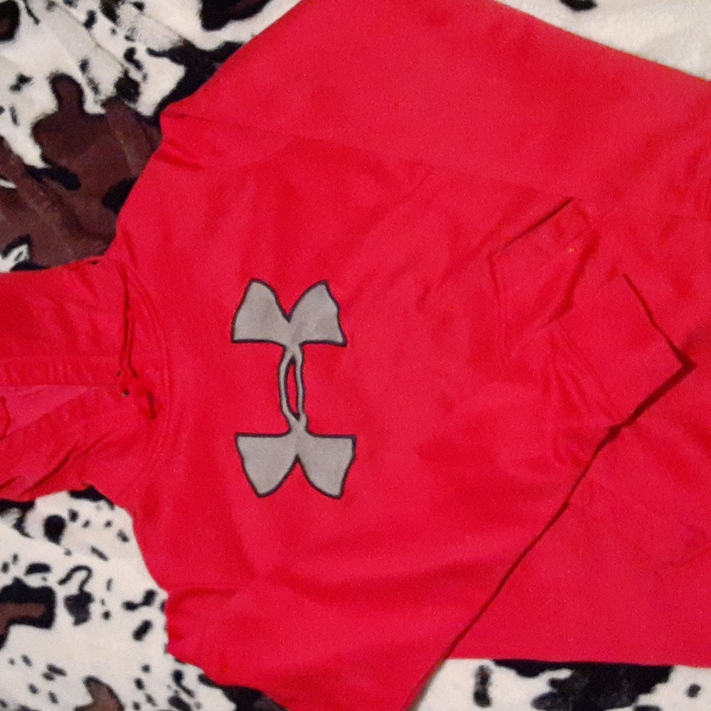 Brand: Under Armour    Size: MD    Color: Reddish Pink